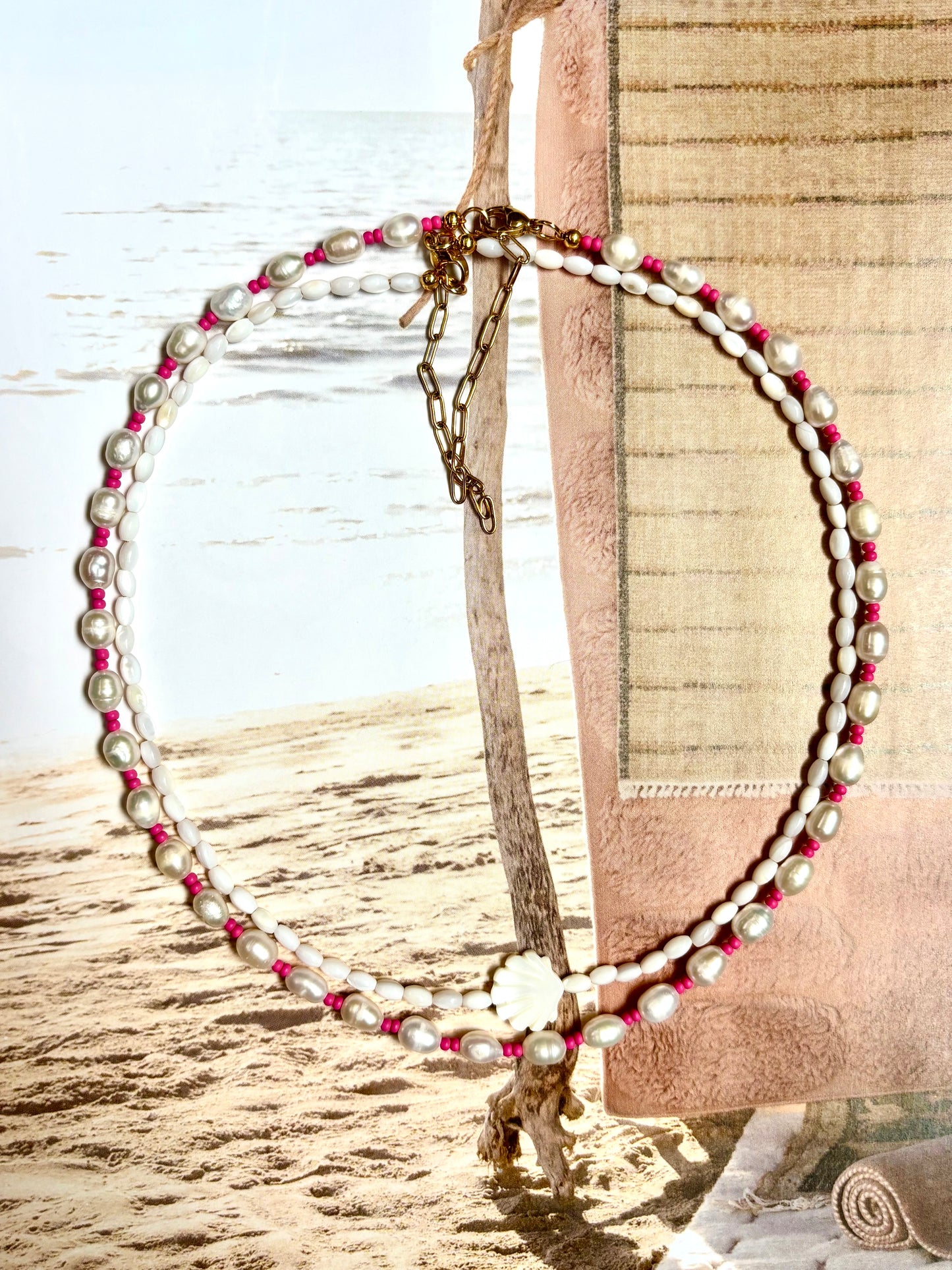 Shoreline Glow Necklace